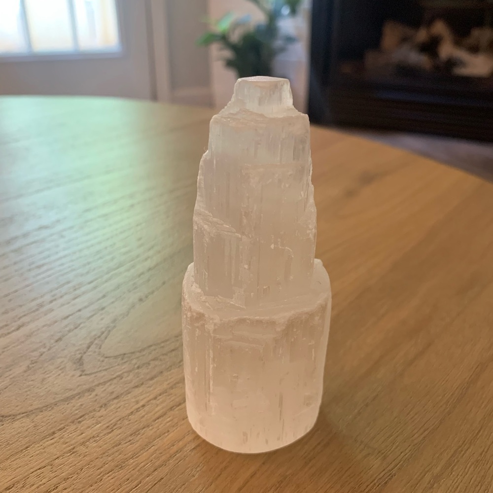 Medium Selenite tower crystal - 4 inch